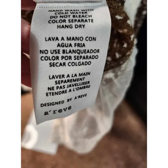 Unveiling the A'reve Textured Sweater: Boho Beauty in 2XL - Picture 7 of 9